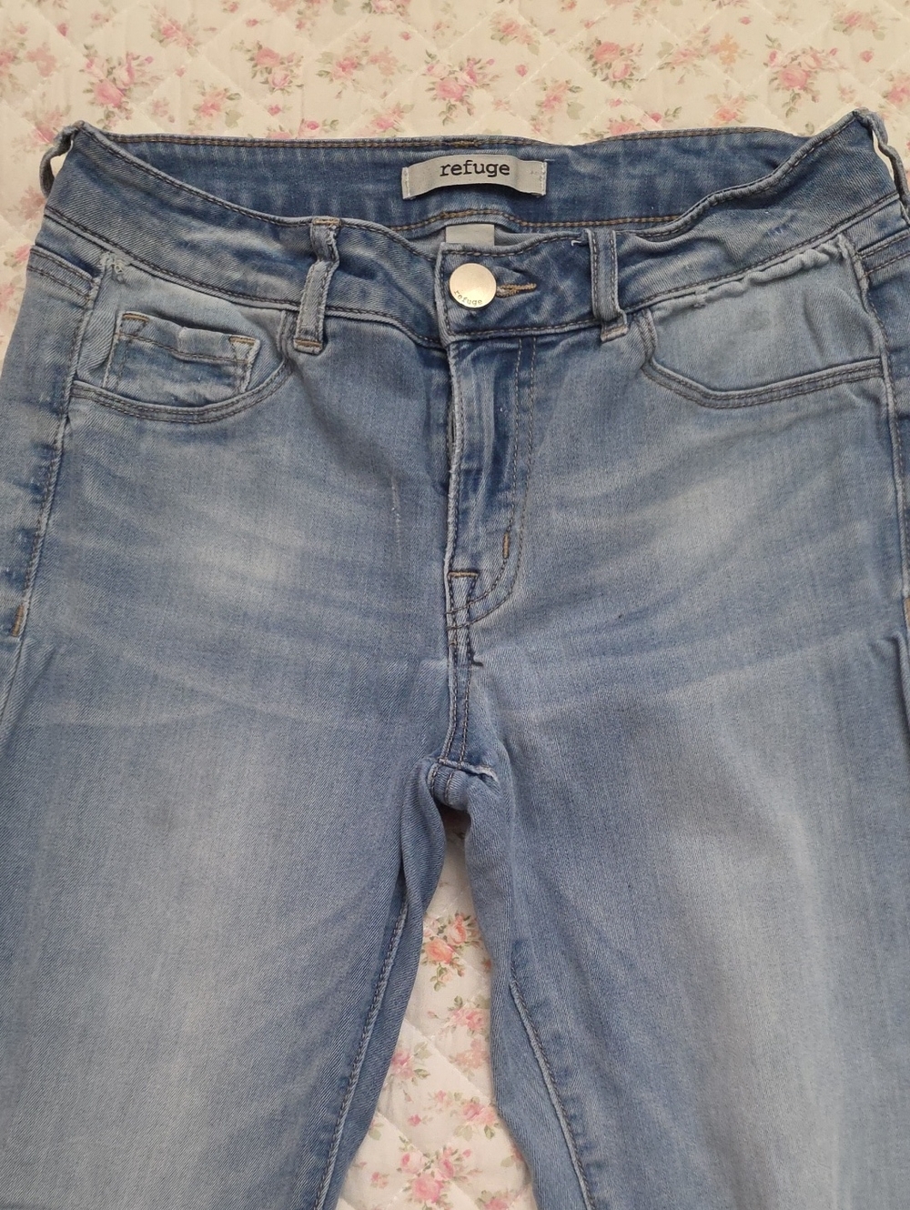 refuge Women's Light Blue Skinny Jeans